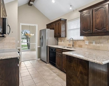 2201 Pendleton Lane - Photo Thumbnail 9