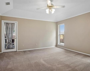 2201 Pendleton Lane - Photo Thumbnail 20