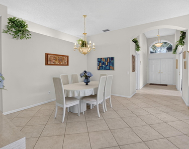7625 Las Cruces Court - Photo Thumbnail 7