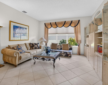 7625 Las Cruces Court - Photo Thumbnail 9