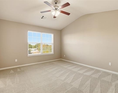 1435 Chase Lane - Photo Thumbnail 10