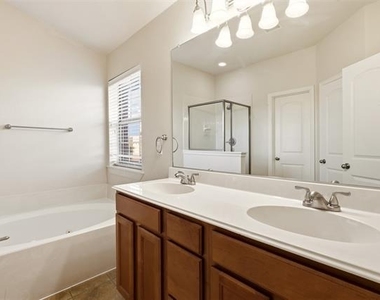 1435 Chase Lane - Photo Thumbnail 13