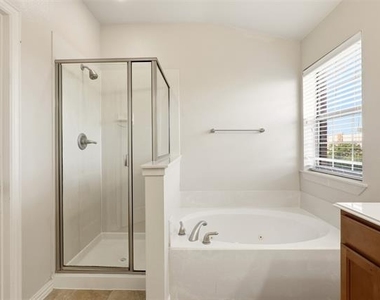 1435 Chase Lane - Photo Thumbnail 14