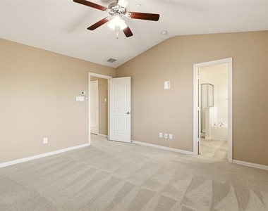 1435 Chase Lane - Photo Thumbnail 11