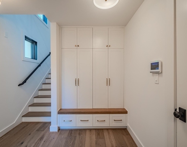 4114 Emerson Avenue - Photo Thumbnail 36