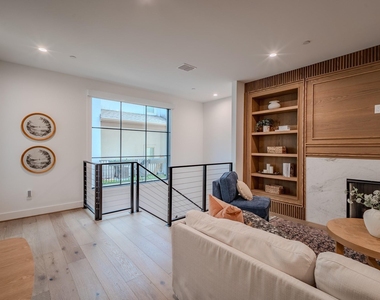 4114 Emerson Avenue - Photo Thumbnail 11