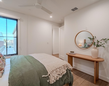 4114 Emerson Avenue - Photo Thumbnail 22
