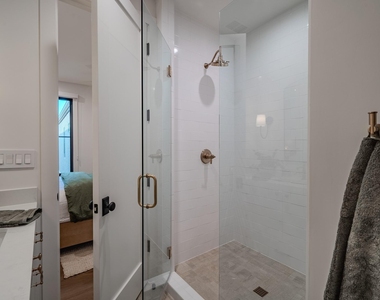 4114 Emerson Avenue - Photo Thumbnail 29