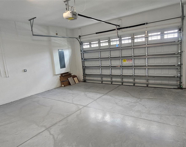 5461 Empire Drive - Photo Thumbnail 22