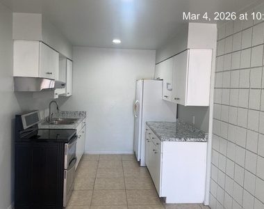 2026 W Cactus Road - Photo Thumbnail 2