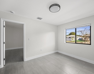 1181 Nw 66th Street - Photo Thumbnail 17