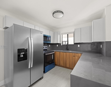 1181 Nw 66th Street - Photo Thumbnail 9