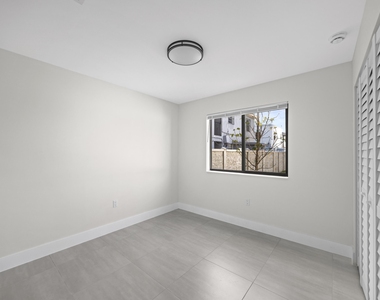 1181 Nw 66th Street - Photo Thumbnail 18