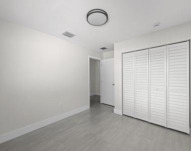 1181 Nw 66th Street - Photo Thumbnail 20