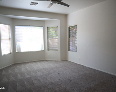 3820 S Barberry Place - Photo Thumbnail 8