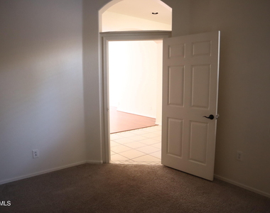 3820 S Barberry Place - Photo Thumbnail 12