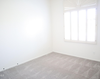 3820 S Barberry Place - Photo Thumbnail 14