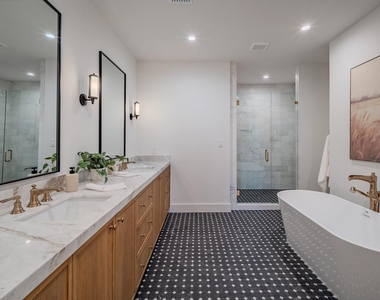 4114 Emerson Avenue - Photo Thumbnail 22