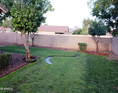 13407 W Port Au Prince Lane - Photo Thumbnail 9