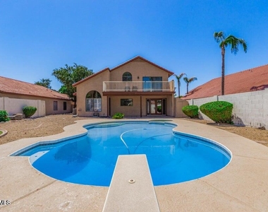6920 W Morrow Drive - Photo Thumbnail 43