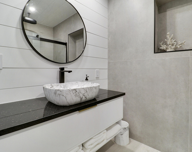 2443 E Edgewater Drive - Photo Thumbnail 41