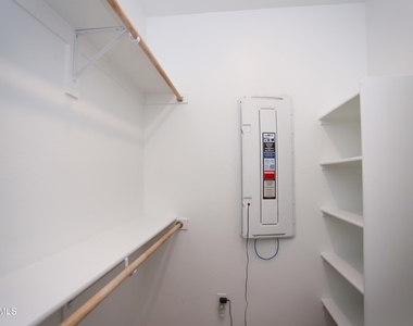 9210 W Willow Bend Lane - Photo Thumbnail 28