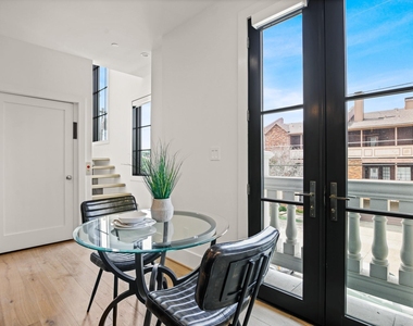 3428 Daniel Avenue - Photo Thumbnail 8