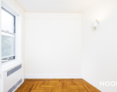 102 Albemarle Rd - Photo Thumbnail 6