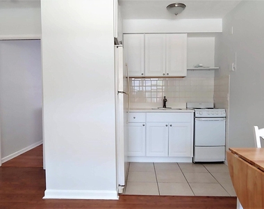 2400 Park Avenue - Photo Thumbnail 9