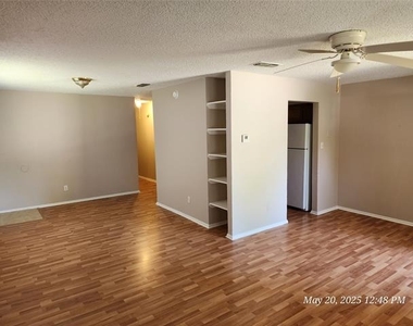 429 Sw Thomas Street - Photo Thumbnail 5