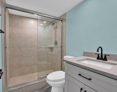 4015 W Palm Aire Drive - Photo Thumbnail 17