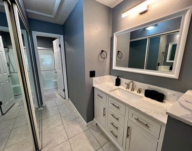 6540 Chasewood Drive - Photo Thumbnail 17