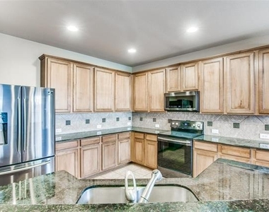 3305 Timber Ridge Trail - Photo Thumbnail 5