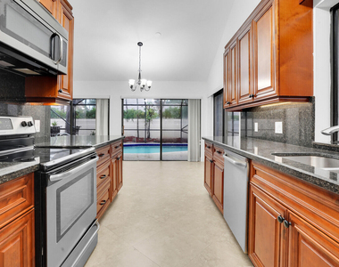 112 Inner Harbour Way - Photo Thumbnail 16