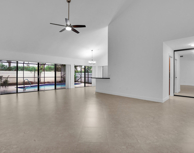 112 Inner Harbour Way - Photo Thumbnail 7