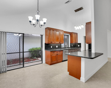 112 Inner Harbour Way - Photo Thumbnail 11