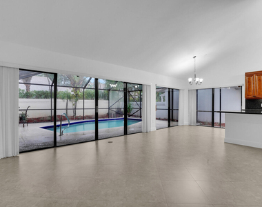 112 Inner Harbour Way - Photo Thumbnail 10