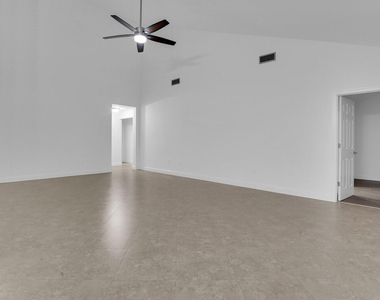 112 Inner Harbour Way - Photo Thumbnail 9