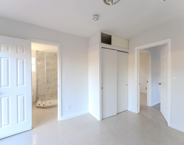 521 S 24th Avenue - Photo Thumbnail 16