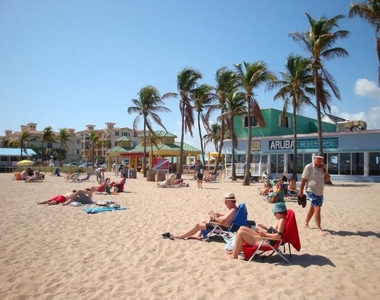 4411 E Tradewinds Avenue - Photo Thumbnail 15