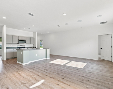 1261 Sw Curry Street - Photo Thumbnail 9