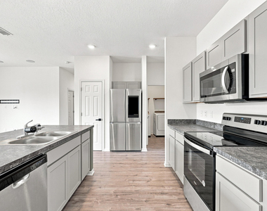 1261 Sw Curry Street - Photo Thumbnail 12