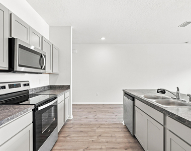 1261 Sw Curry Street - Photo Thumbnail 11