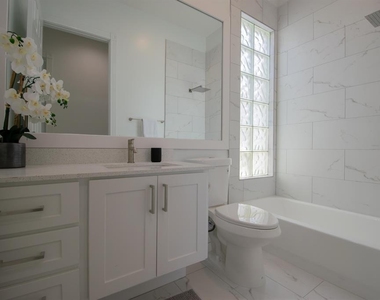 7046 Fish Creek Lane - Photo Thumbnail 14
