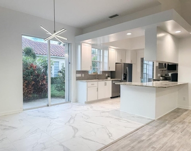 7046 Fish Creek Lane - Photo Thumbnail 5