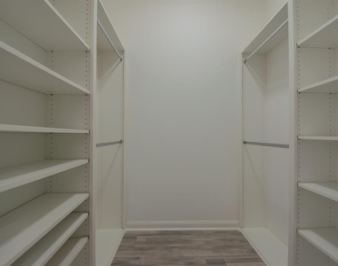 7046 Fish Creek Lane - Photo Thumbnail 17