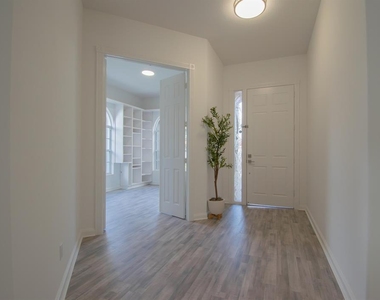 7046 Fish Creek Lane - Photo Thumbnail 3