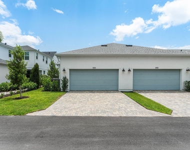 888 Sw Newfield Avenue - Photo Thumbnail 30