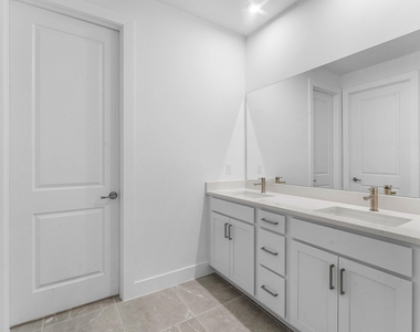 888 Sw Newfield Avenue - Photo Thumbnail 22
