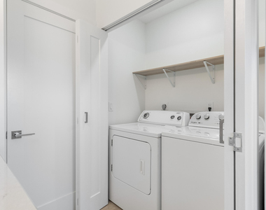 2061 Nw 21st Terrace - Photo Thumbnail 22